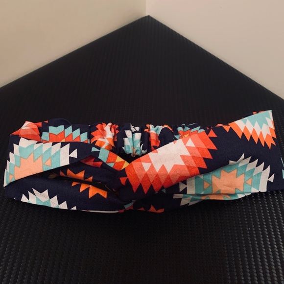 Colorful Aztec Print Turban Style Head Band - Picture 6 of 7